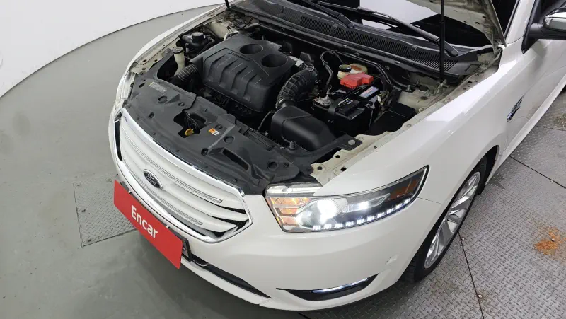 Ford Taurus