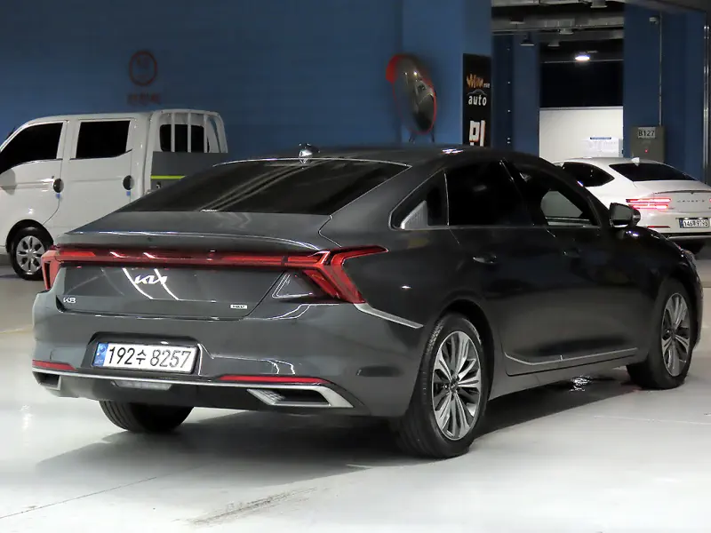 Kia K8