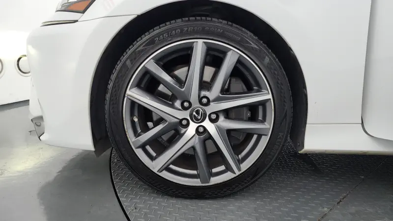 Lexus GS450h