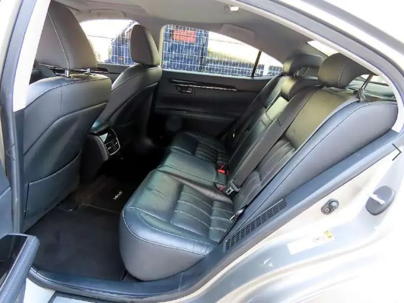 Lexus ES300h