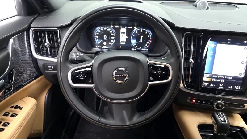 Volvo V90