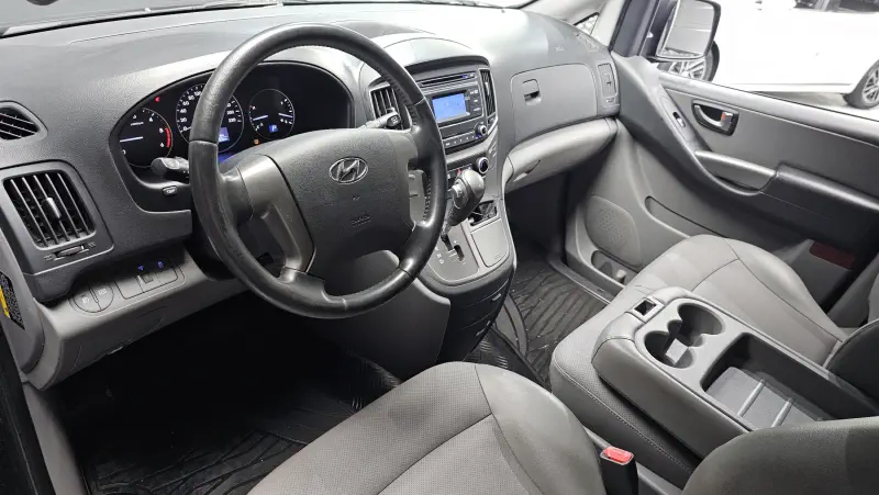 Hyundai Grand Starex