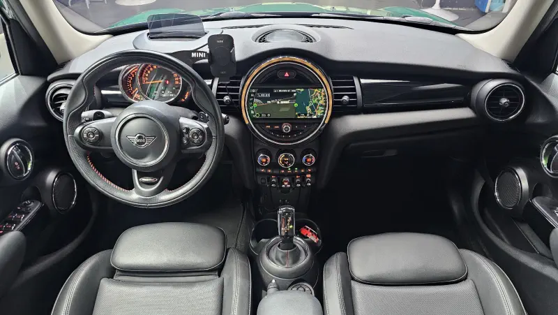 MINI Hatch