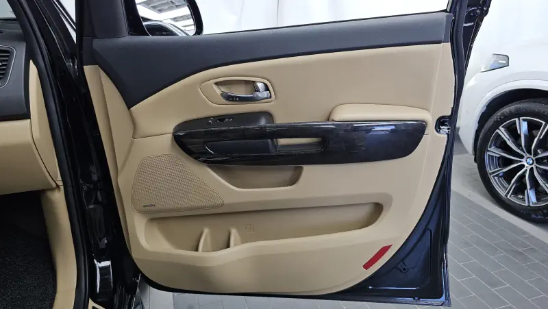 Купить Kia Carnival Gyeonggi из Кореи