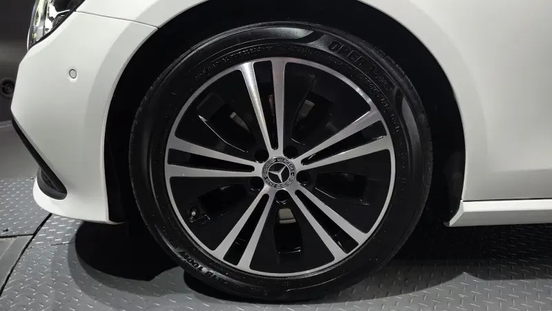 Купить Mercedes-Benz E-Class Daegu из Кореи