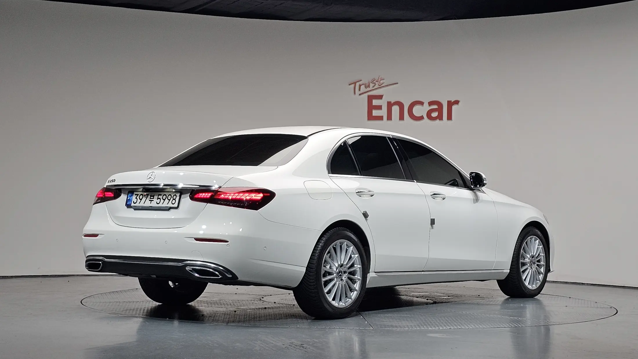 Mercedes-Benz E-Class 2020