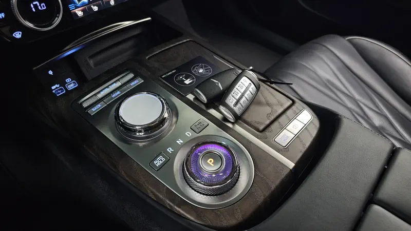 Genesis Electrified G80