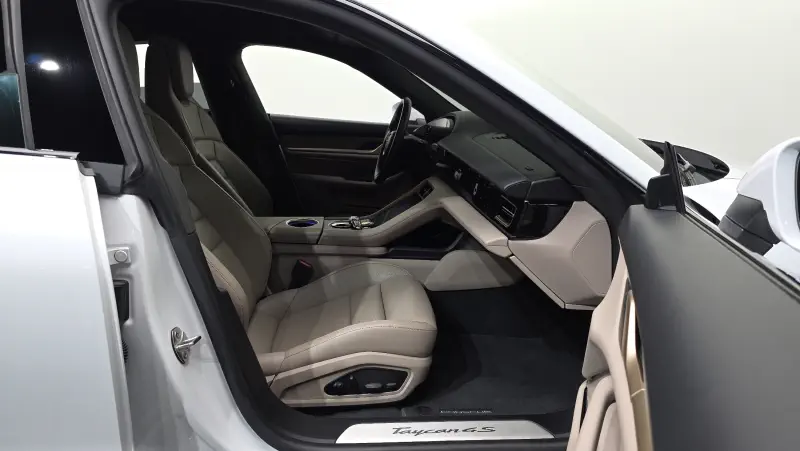 Porsche Taycan