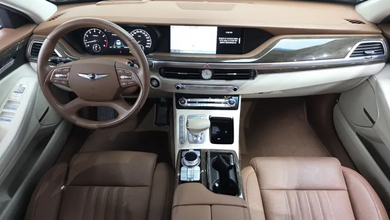 Genesis G90