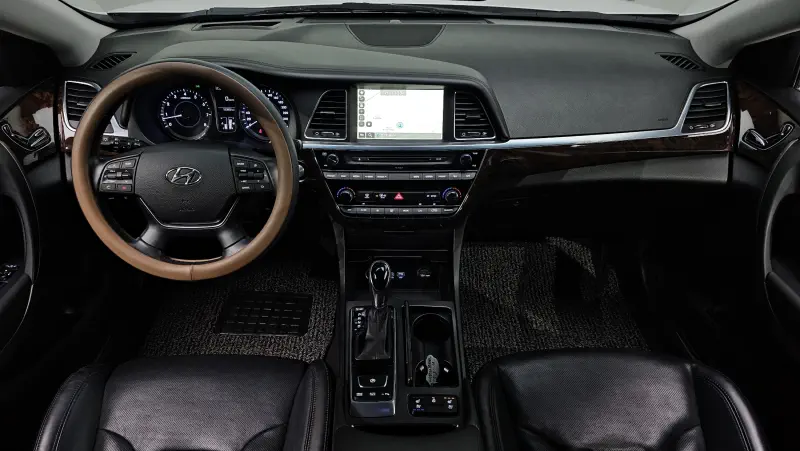 Hyundai Aslan