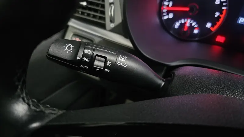 Купить Kia K5 Gyeongnam из Кореи