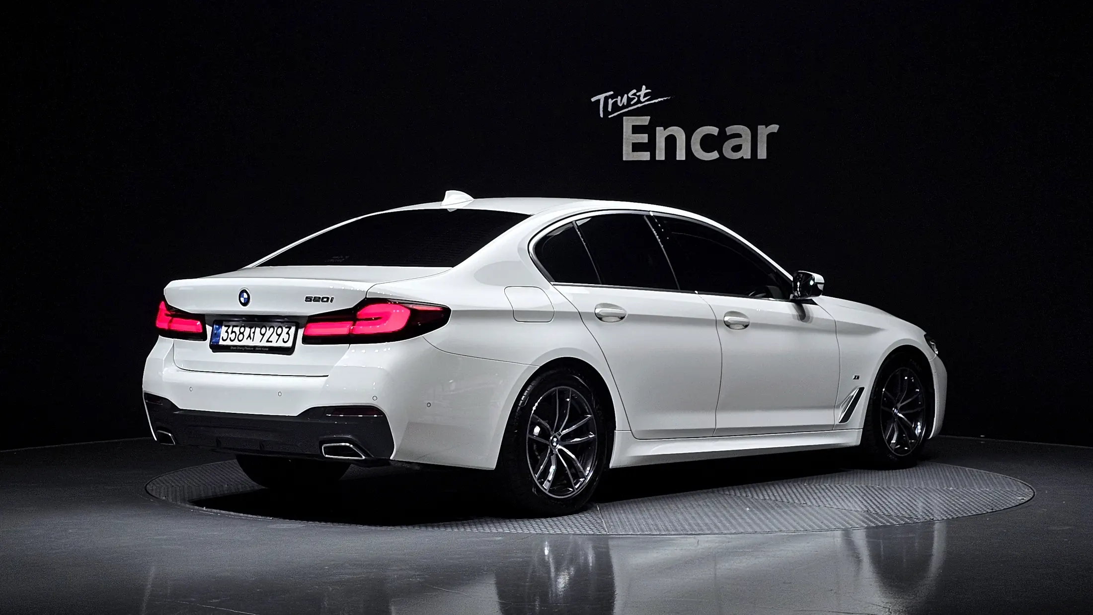 BMW 5-Series 2022