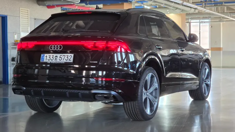 Audi Q8