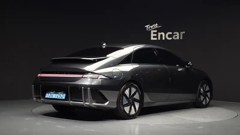Hyundai Ioniq 6