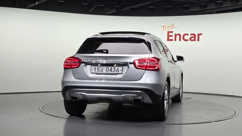 Mercedes-Benz GLA-Class