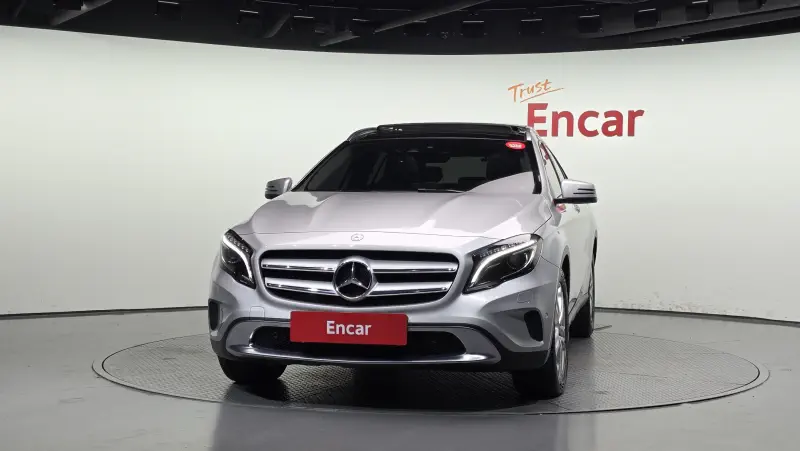 Mercedes-Benz GLA-Class