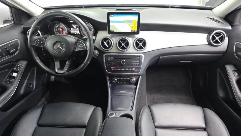 Mercedes-Benz GLA-Class