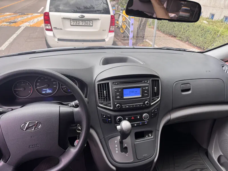 Hyundai Grand Starex