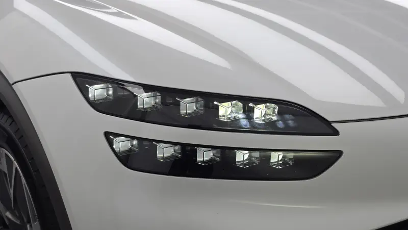 Genesis GV60