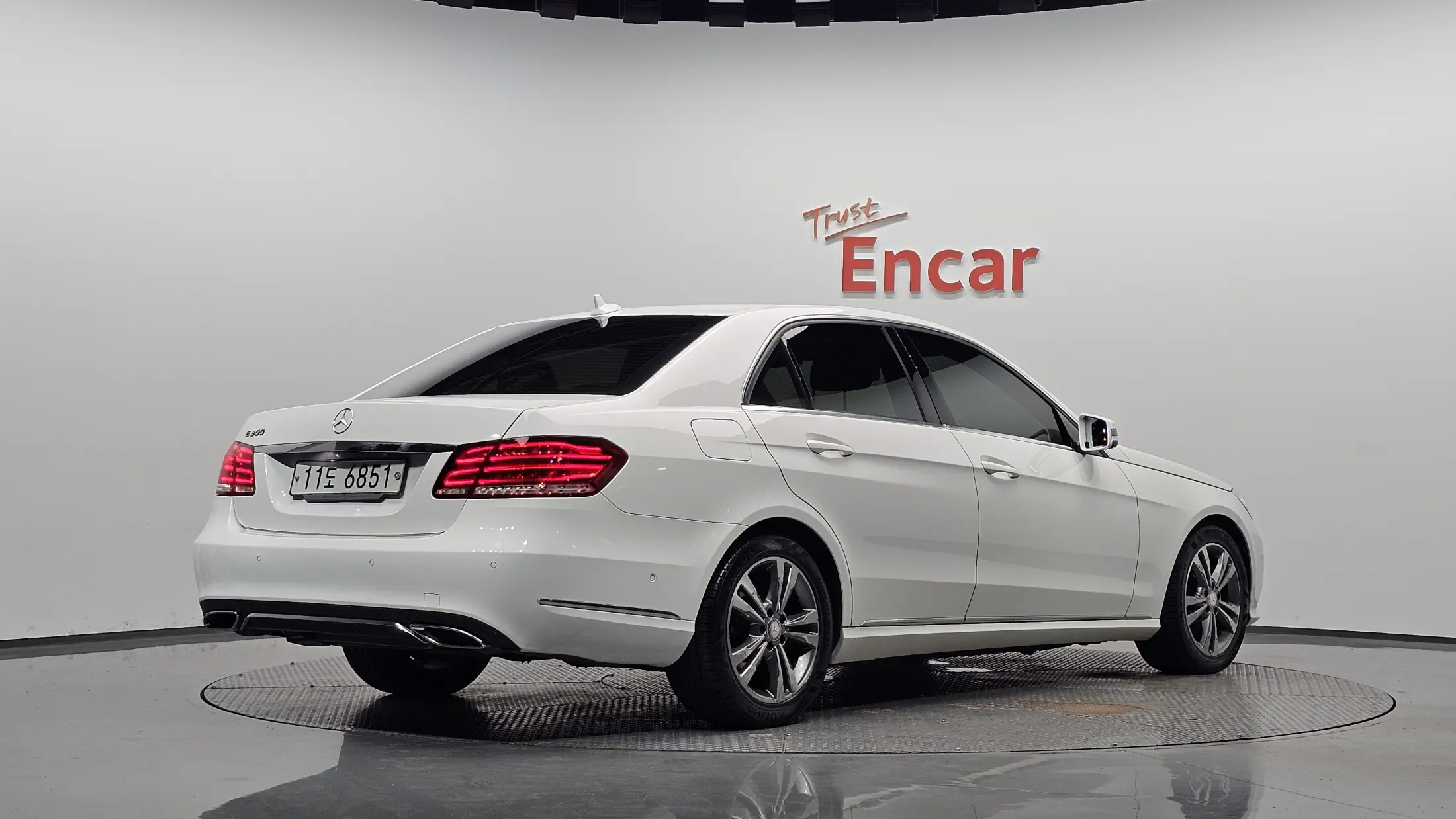 Mercedes-Benz E-Class 2015