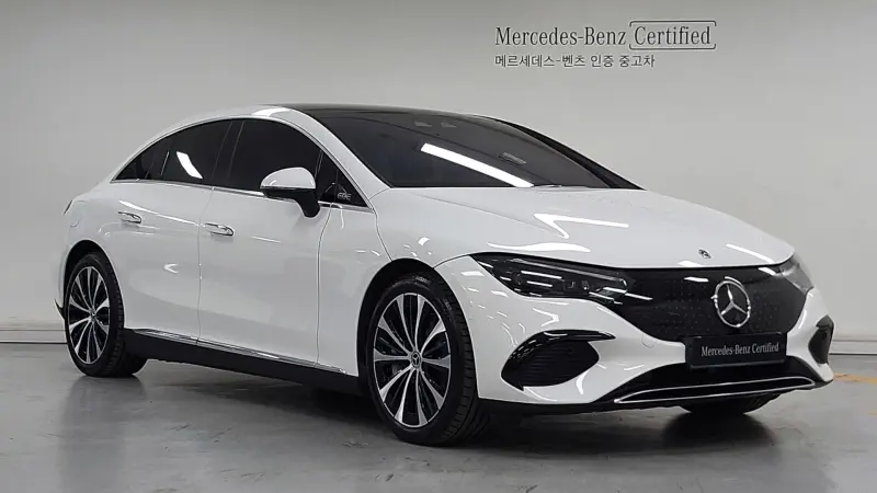 Mercedes-Benz EQE