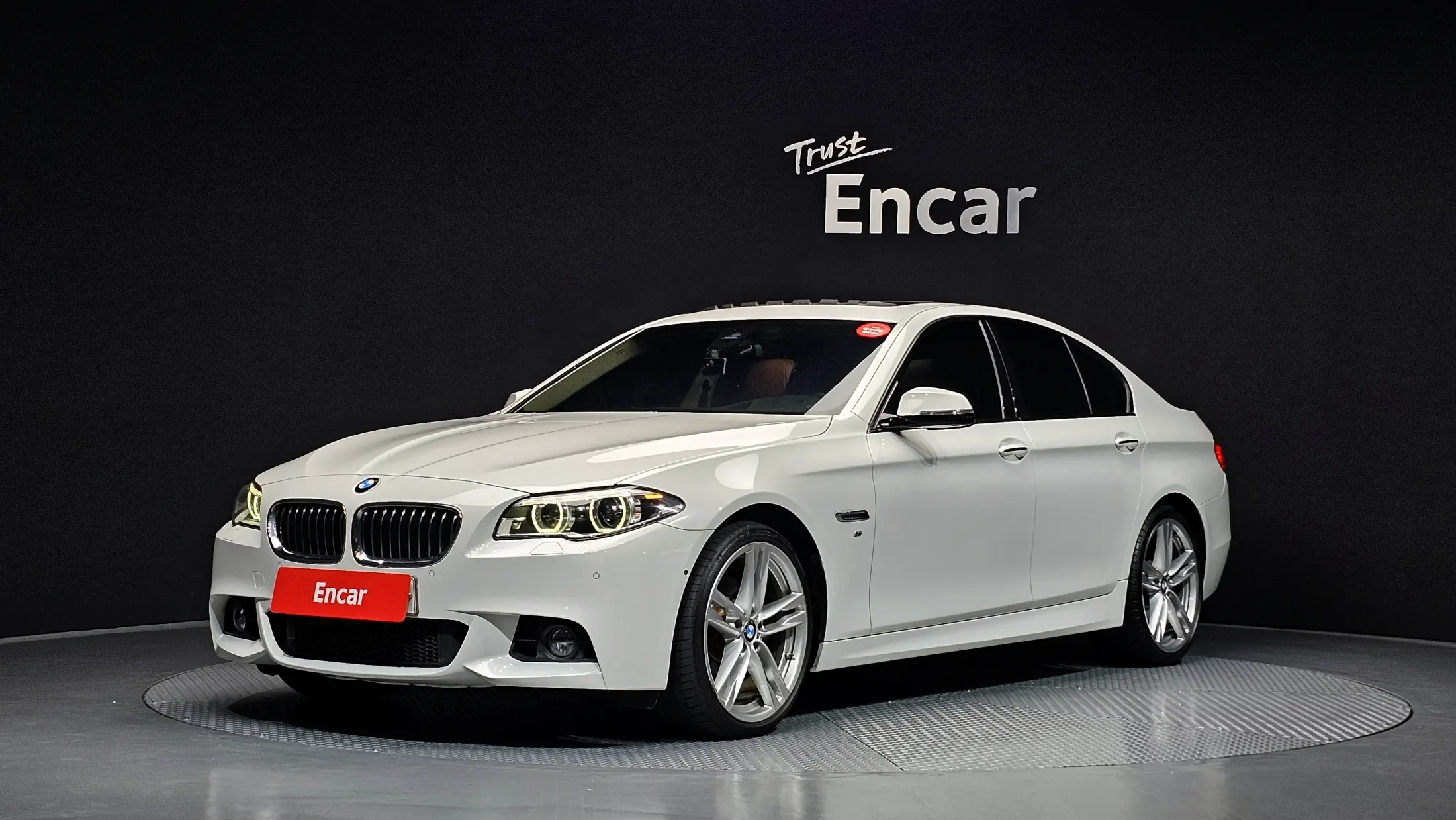BMW 5-Series 2016