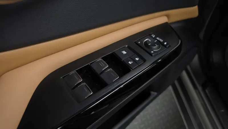 Lexus ES300h