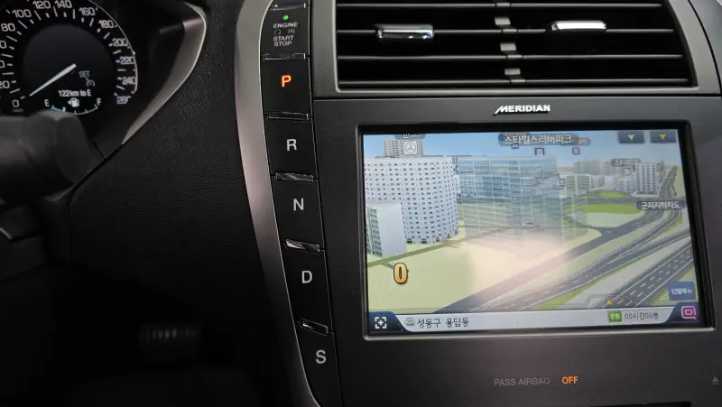Lincoln Mkz