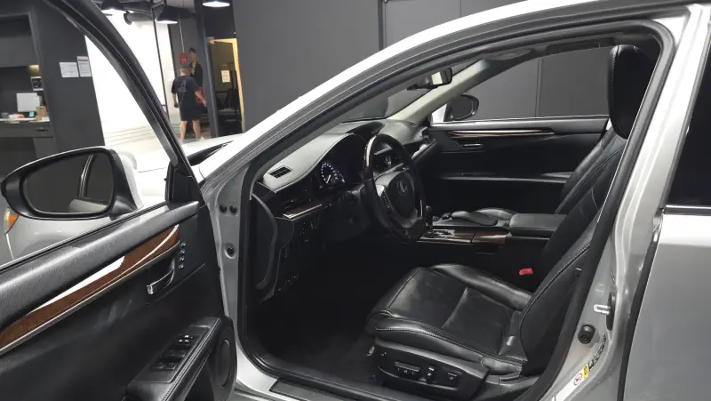Lexus ES300h