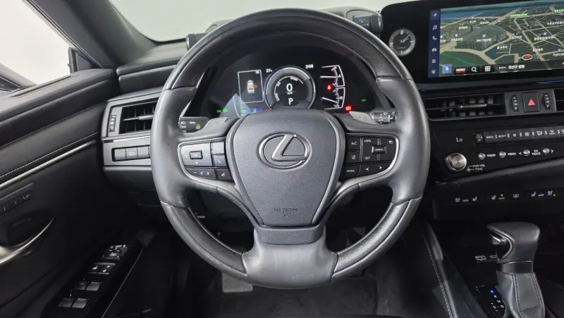 Lexus ES300h