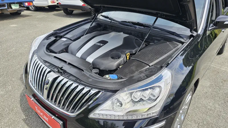 Hyundai Equus