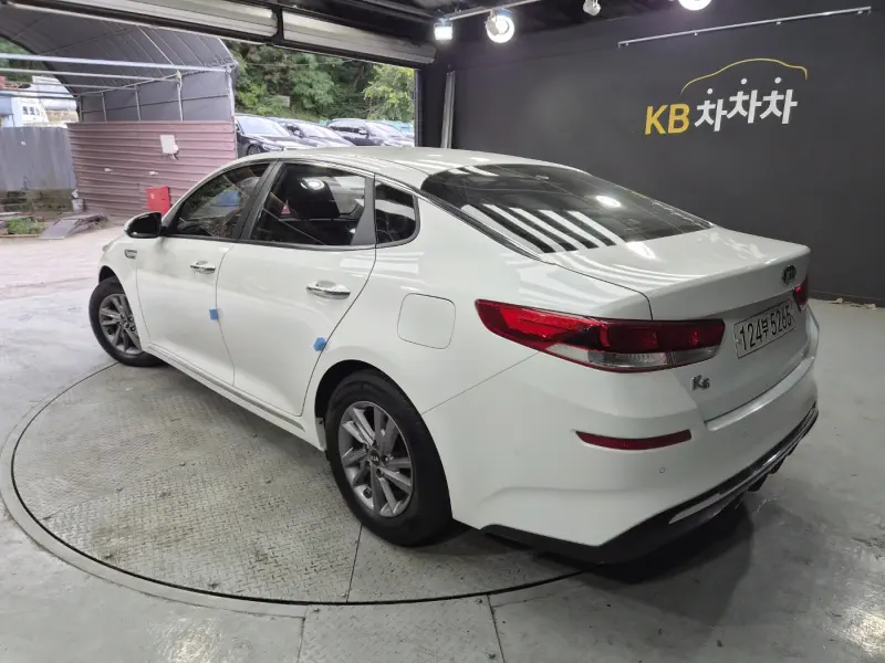 Kia K5