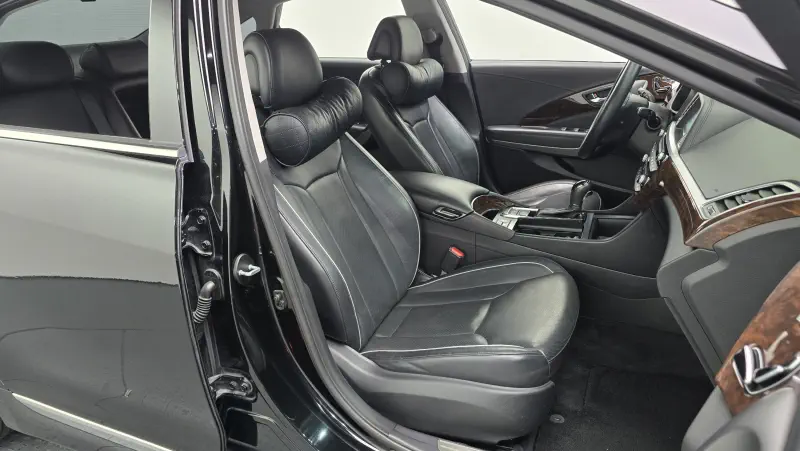 Hyundai Aslan
