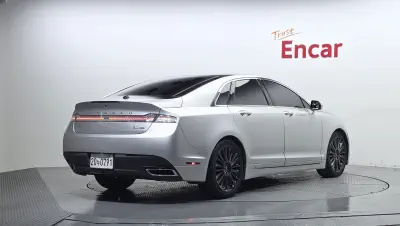 Lincoln Mkz