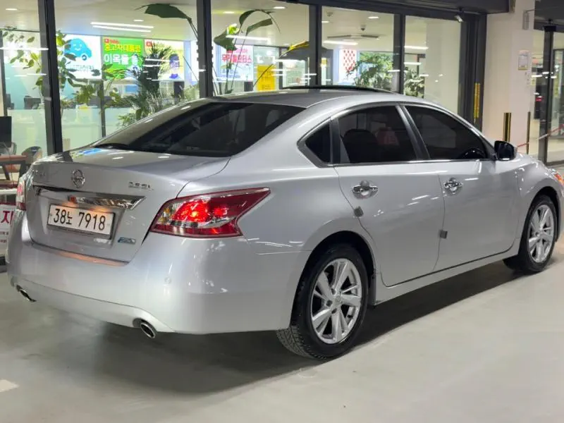 Nissan Altima