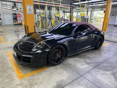 Porsche 911