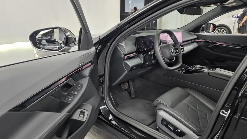 BMW 5-Series