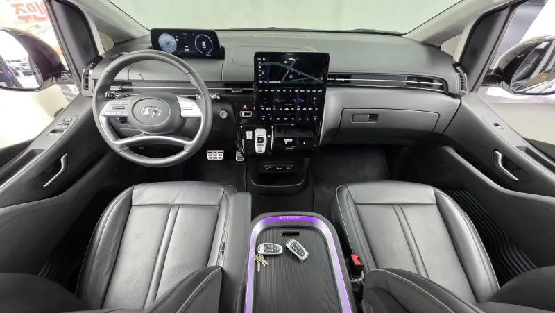 Hyundai Staria