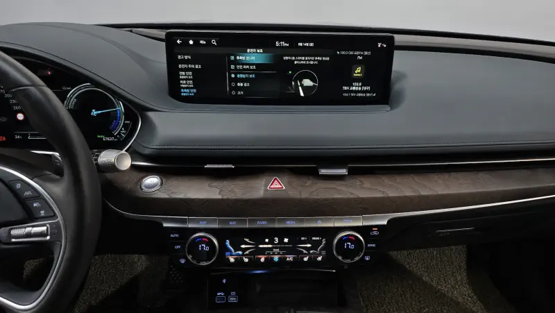Genesis Electrified G80