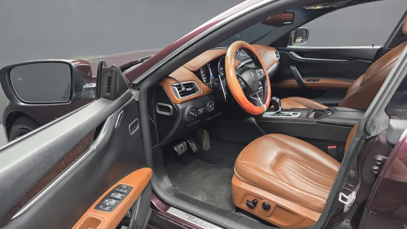 Maserati Ghibli