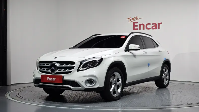 Mercedes-Benz GLA-Class