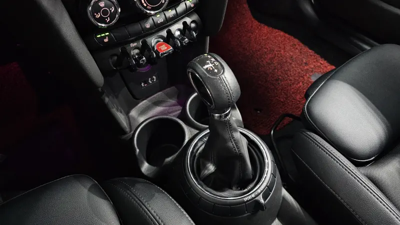 MINI Hatch