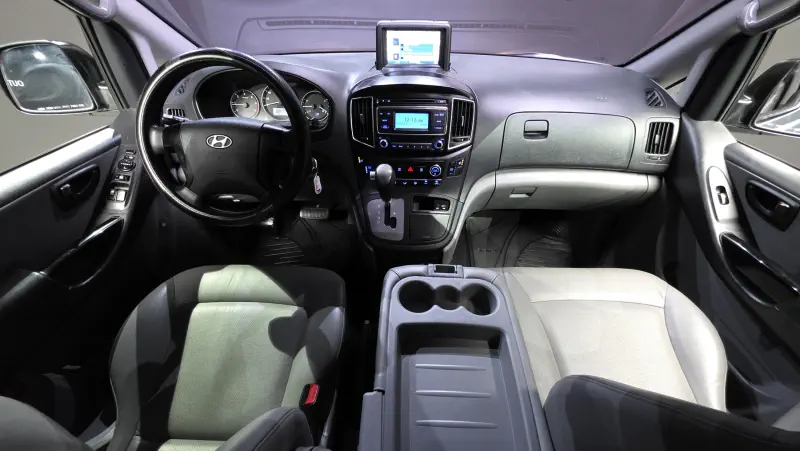 Hyundai Grand Starex