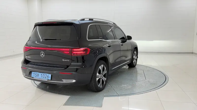 Mercedes-Benz EQB