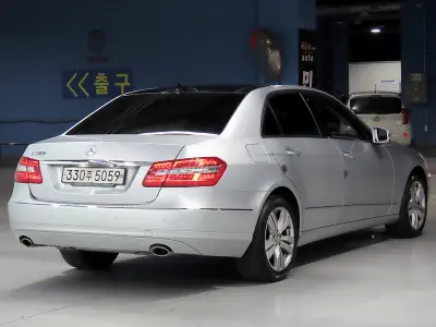 Mercedes-Benz E-Class 2013, 3.5 л, 101 569 км — купить с аукциона Кореи - 2