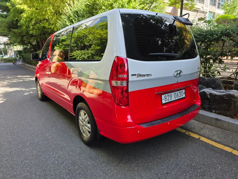 Hyundai Grand Starex
