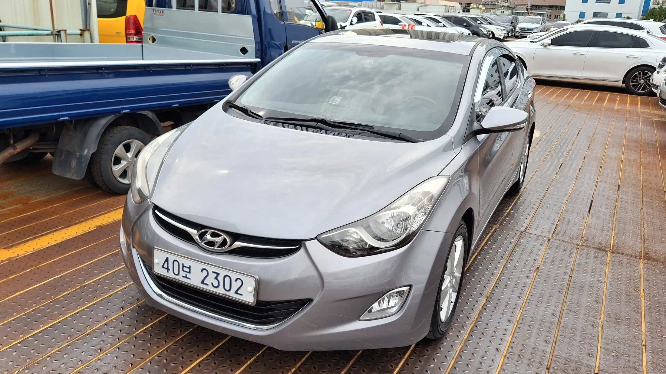 Hyundai AVANTE 2013