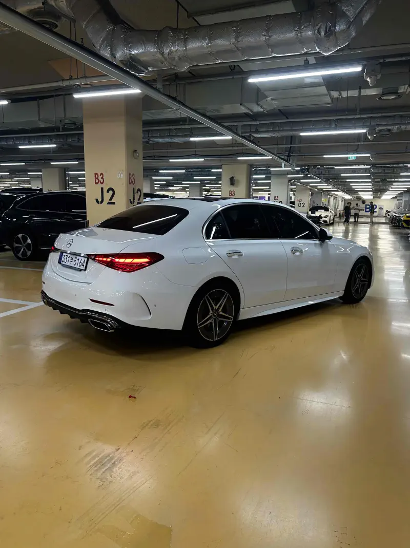 Mercedes-Benz C-Class