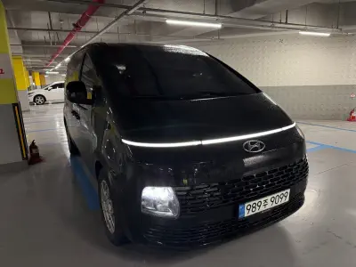 Hyundai Staria