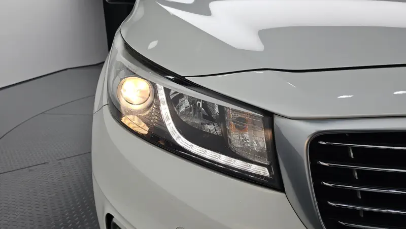 Купить Kia Carnival Busan из Кореи